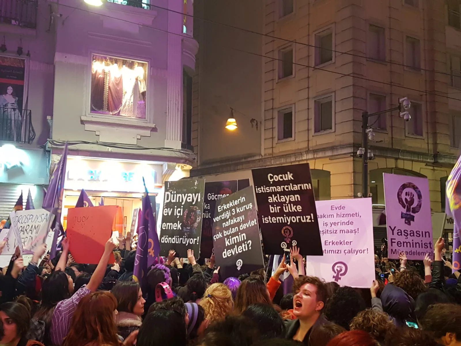 2019 Feminist Gece Yuruyusu 1850